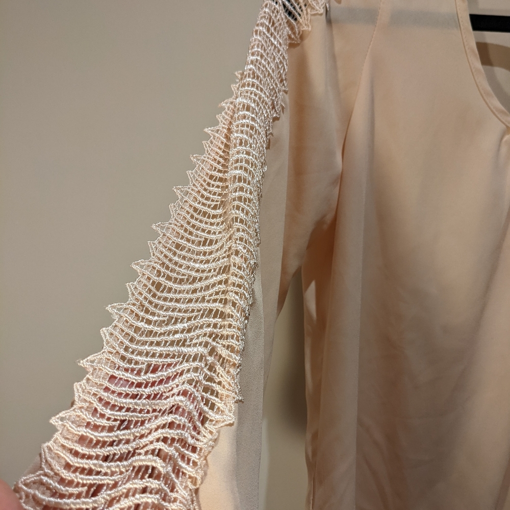 Pink blouse - Picture 4 of 5